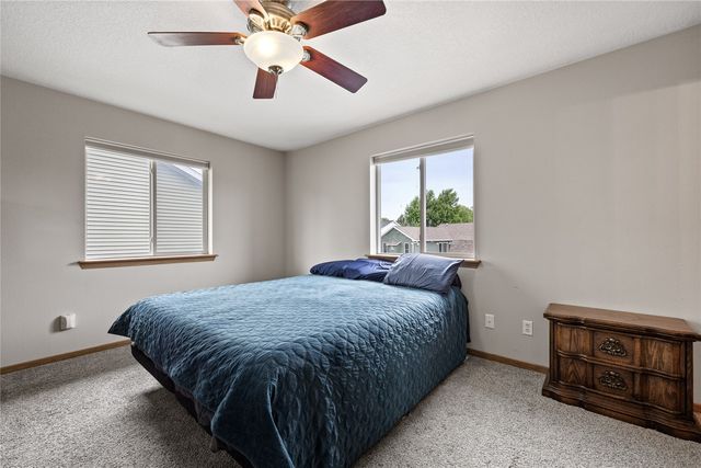 2584 Pleasantview Drive, Marion, IA 52302