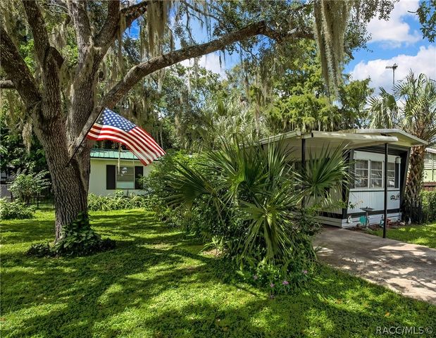223 N Line Avenue, Inverness, FL 34450