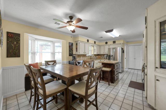 811 County Road 2267, Cleveland, TX 77327