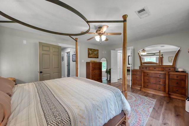 811 County Road 2267, Cleveland, TX 77327