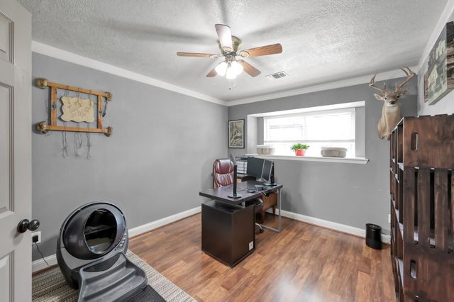 811 County Road 2267, Cleveland, TX 77327