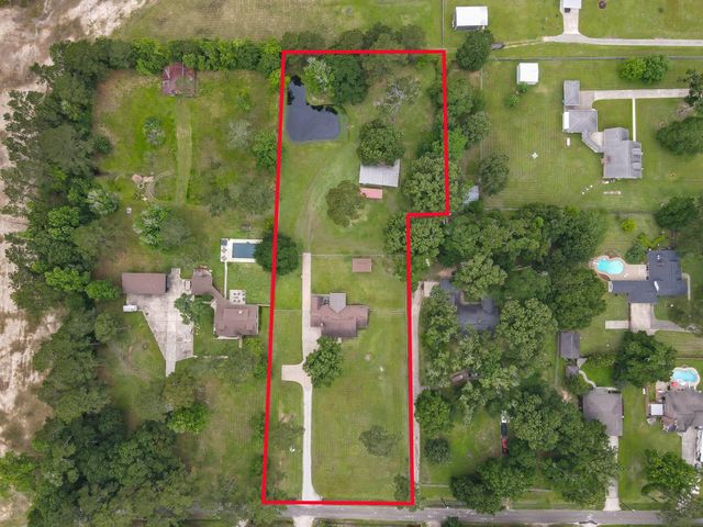 811 County Road 2267, Cleveland, TX 77327