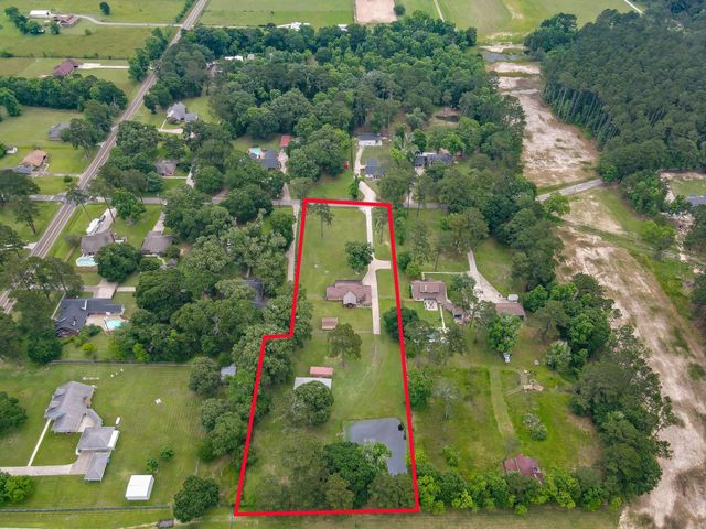 811 County Road 2267, Cleveland, TX 77327