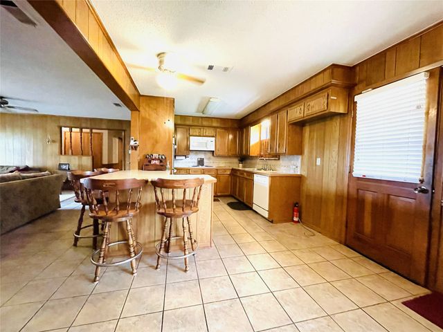 11700 Fm 642, Purdon, TX 76679