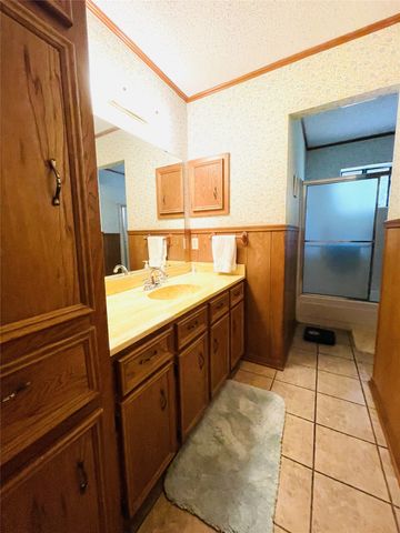 11700 Fm 642, Purdon, TX 76679