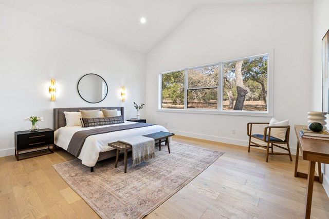 47 War Bonnet, Wimberley, TX 78676