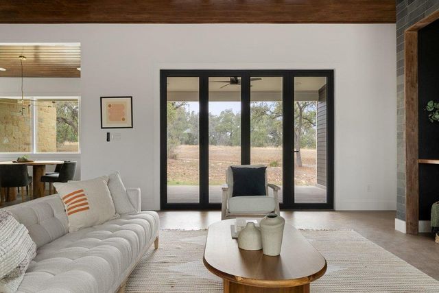 47 War Bonnet, Wimberley, TX 78676