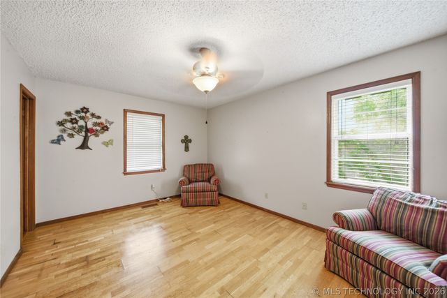 411 N Forest Street, Jenks, OK 74037