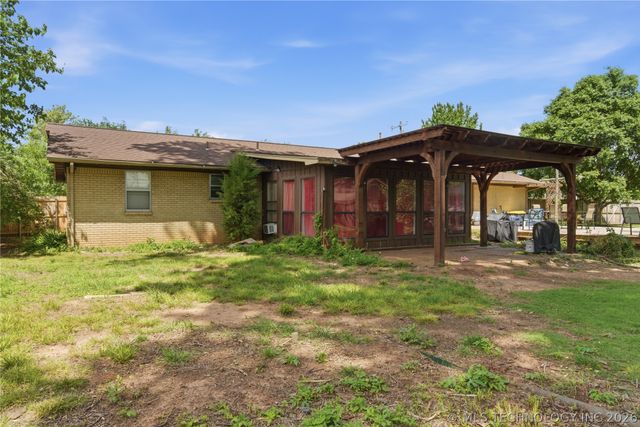 411 N Forest Street, Jenks, OK 74037