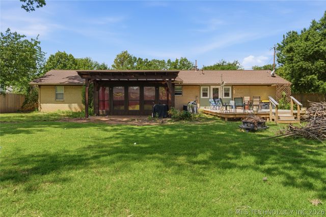 411 N Forest Street, Jenks, OK 74037