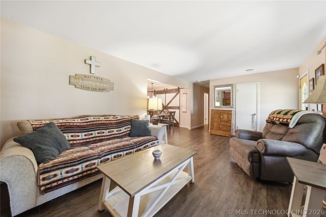 411 N Forest Street, Jenks, OK 74037