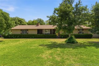 411 N Forest Street, Jenks, OK 74037