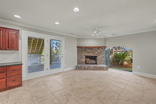 657 N Stiles Drive, Charleston, SC 29412