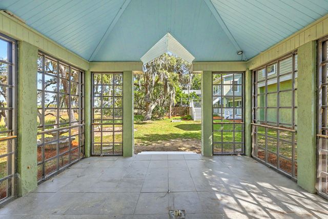 657 N Stiles Drive, Charleston, SC 29412