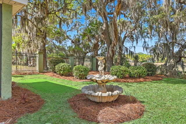 657 N Stiles Drive, Charleston, SC 29412