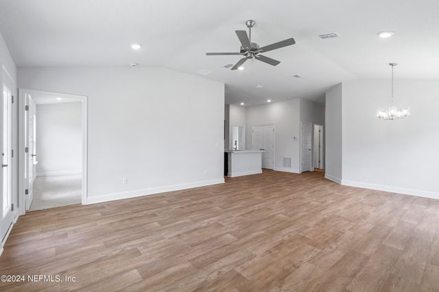 8135 ELSDON Street, Jacksonville, FL 32219