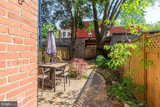 604 W CHESTNUT ST, Lancaster, PA 17603