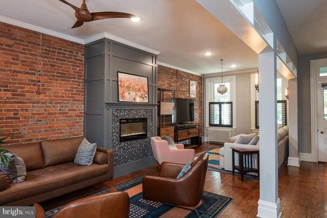 604 W CHESTNUT ST, Lancaster, PA 17603