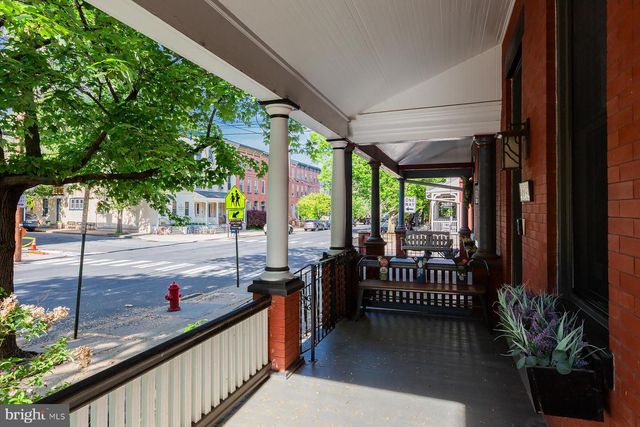 604 W CHESTNUT ST, Lancaster, PA 17603