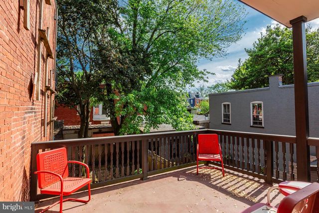 604 W CHESTNUT ST, Lancaster, PA 17603