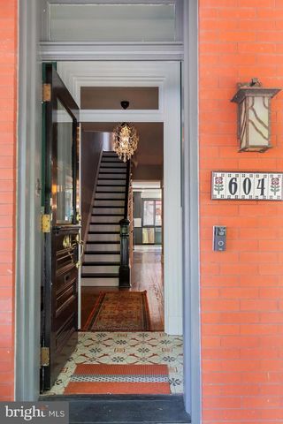 604 W CHESTNUT ST, Lancaster, PA 17603