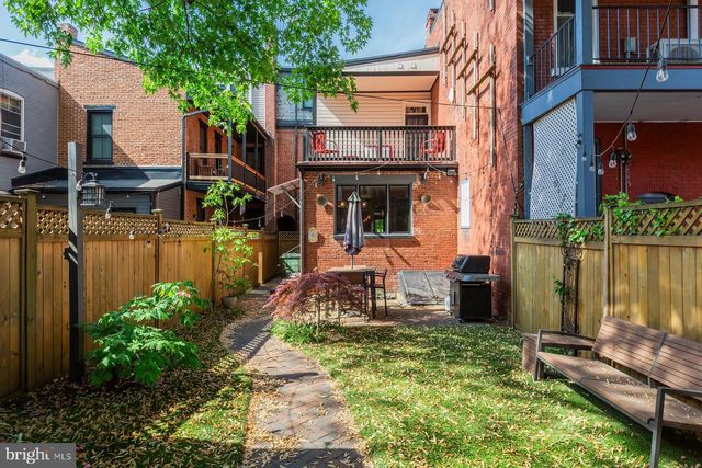 604 W CHESTNUT ST, Lancaster, PA 17603