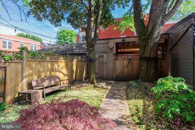 604 W CHESTNUT ST, Lancaster, PA 17603