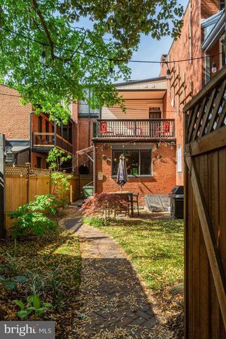 604 W CHESTNUT ST, Lancaster, PA 17603