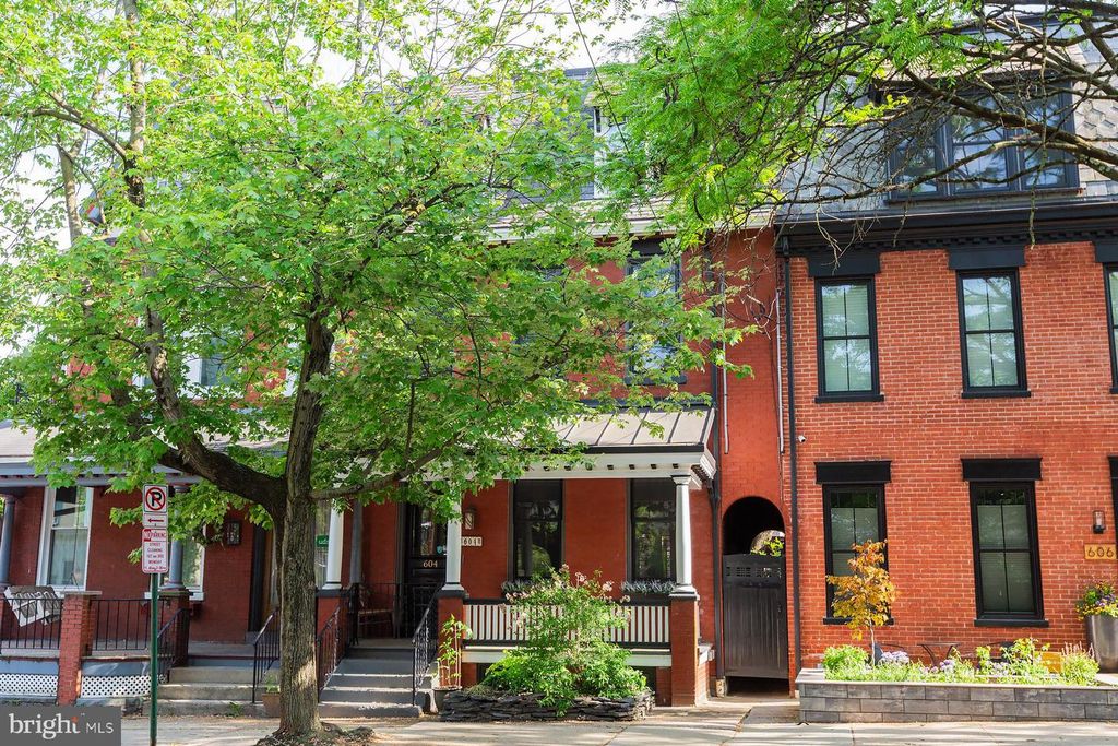 604 W CHESTNUT ST, Lancaster, PA 17603