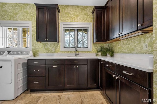 9 Lemp Road, Kirkwood, MO 63122