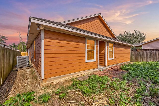 9708 Lockwood Drive, Houston, TX 77016