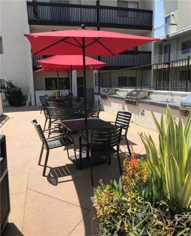 5334 Lindley Avenue 126, Encino, CA 91316