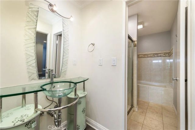5334 Lindley Avenue 126, Encino, CA 91316