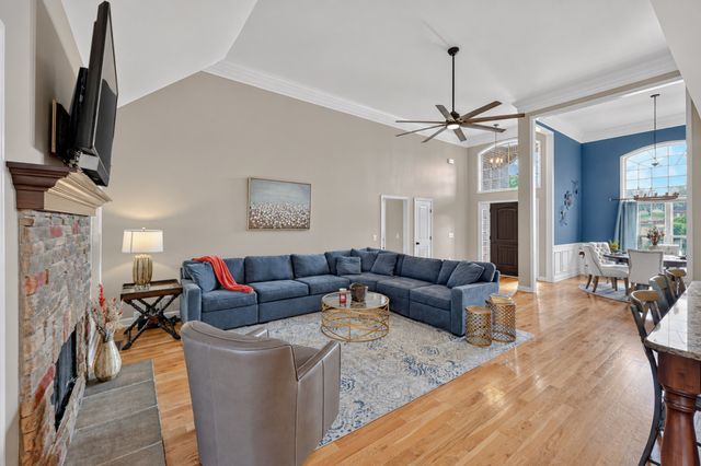 1145 Kimberly Dr, Goodlettsville, TN 37072