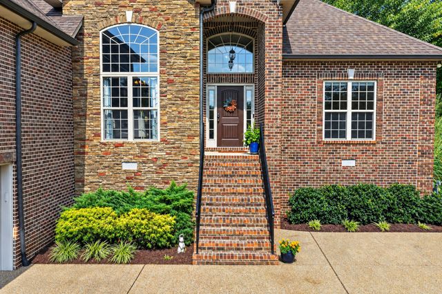 1145 Kimberly Dr, Goodlettsville, TN 37072