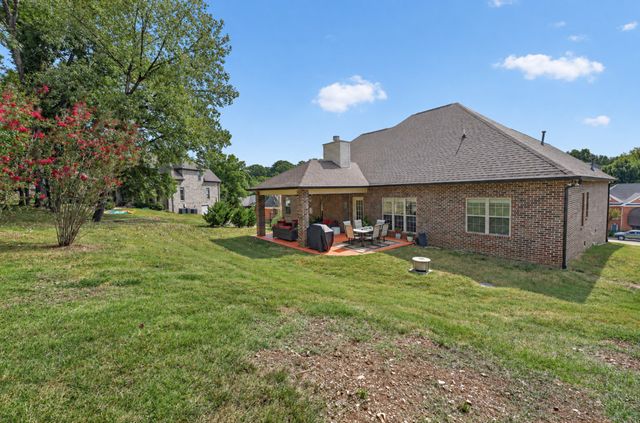 1145 Kimberly Dr, Goodlettsville, TN 37072