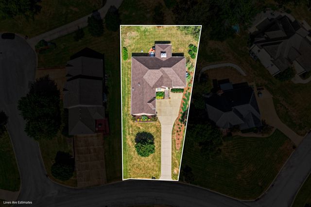 1145 Kimberly Dr, Goodlettsville, TN 37072