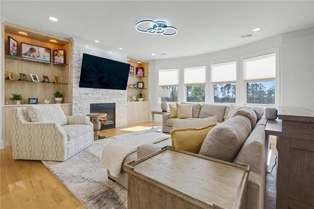 112 Sanctuary Avenue, Woodstock, GA 30188