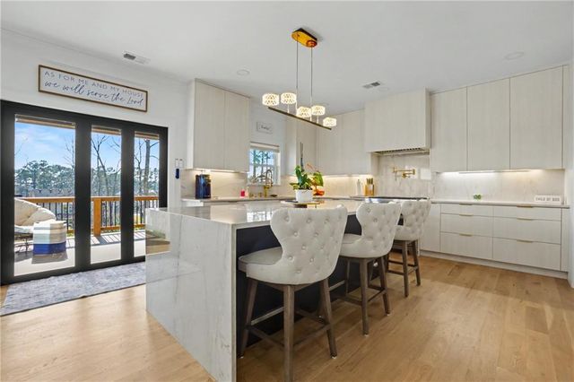 112 Sanctuary Avenue, Woodstock, GA 30188