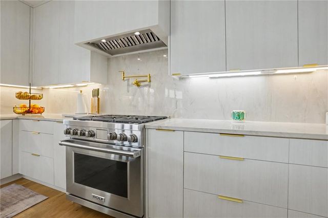 112 Sanctuary Avenue, Woodstock, GA 30188