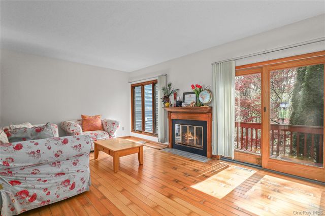 46 Maple Hill Drive, Mahopac, NY 10541