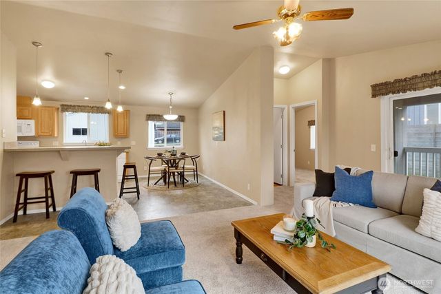 2617 Pacific Street, Bellingham, WA 98226