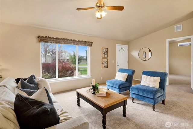 2617 Pacific Street, Bellingham, WA 98226