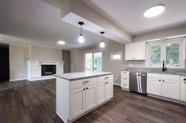 15494 Coon Hollow Road, Three Rivers, MI 49093