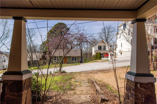 224 S Church Avenue, Fayetteville, AR 72701