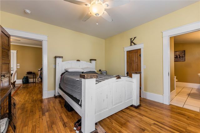 224 S Church Avenue, Fayetteville, AR 72701