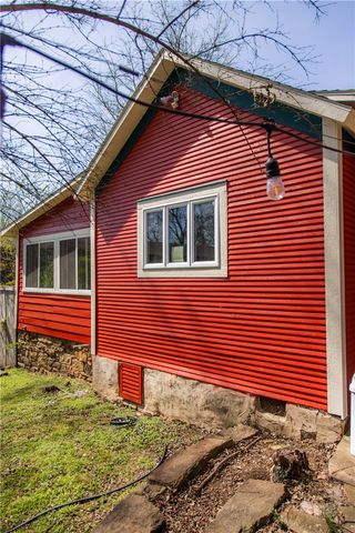 224 S Church Avenue, Fayetteville, AR 72701