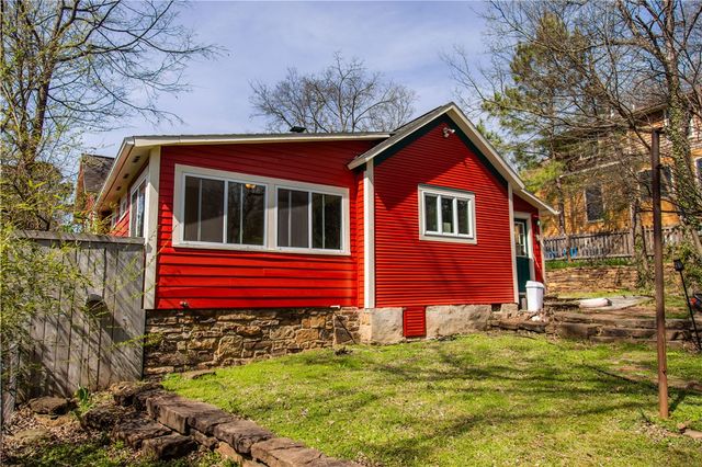 224 S Church Avenue, Fayetteville, AR 72701