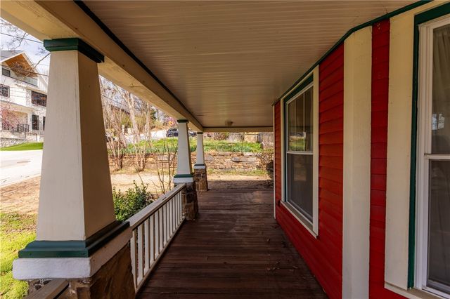 224 S Church Avenue, Fayetteville, AR 72701