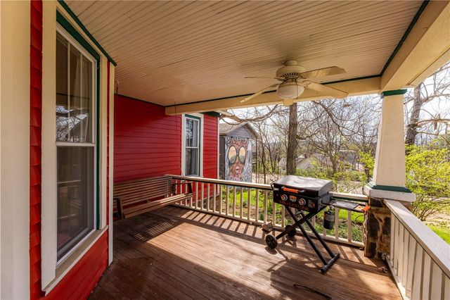 224 S Church Avenue, Fayetteville, AR 72701